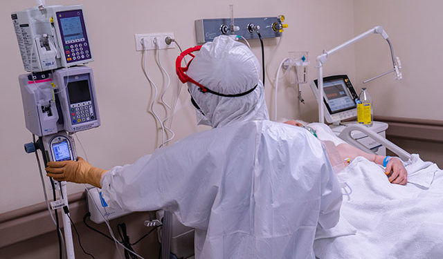 Koronavirüs test sonucu negatif çıkanlara uyarı: Belirtiniz varsa Covid-19’muşsunuz gibi davranın!