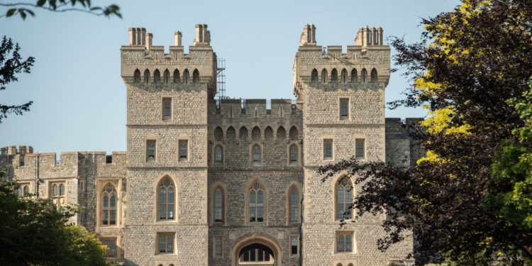 Kraliçe 2. Elizabet için Windsor Kalesi uçuşa yasak bölge ilan edildi