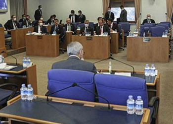 Kur korumalı mevduat hesaplarını TBMM’de anlatan Bakan Yardımcısı Zaman: Dua edin tutsun