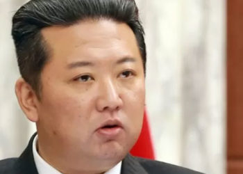 Kuzey Kore, Japon Denizi'ne balistik füze olduğu tahmin edilen bir cisim fırlattı