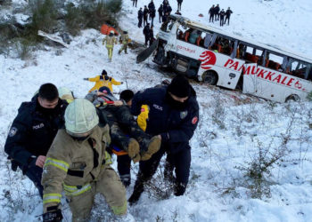 Kuzey Marmara Otoyolu’nda otobüs şarampole yuarlandı: 3 ölü