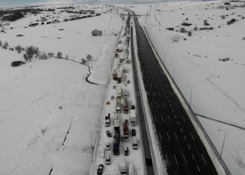 Kuzey Marmara’da karlı yolu açamayan firmaya 6,8 milyon lira ceza