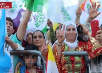 Kürt seçmenin tercihleri ne olacak?: ‘AKP oy kaybediyor, HDP oylarını koruyor'
