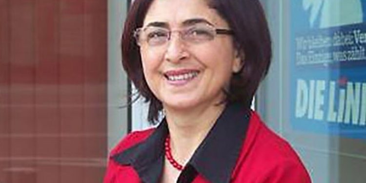 Kürt siyasetçi Hamide Akbayır 6 aylık 'yurt dışı yasağı'nın ardından Köln’e döndü