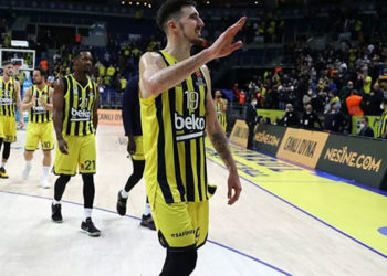 Kızılyıldız-Fenerbahçe Beko karşılaşması Kovid-19 vakaları nedeniyle ertelendi