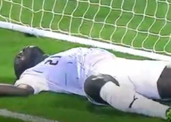Malili Ousmane Coulibaly, maç sırasında kalp krizi geçirdi