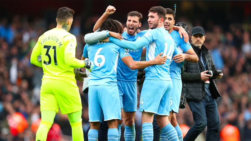 Manchester City, deplasmanda Arsenal'ı son dakika golüyle yendi