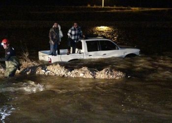 Manzarayı izlerken araçlarıyla Boğaçayı'na düştüler