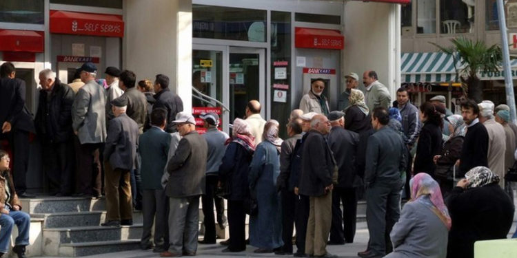 Memur ve emeklinin zammı için gözler 3 Ocak'ta: Ne kadar olması bekleniyor?