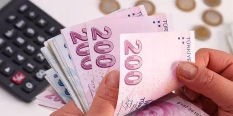 Memur ve emekliyi üzecek haber: Zamlı maaş ödemeleri yetişmedi