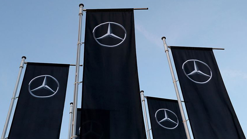 Mercedes-Benz, dünya çapında 800 binden fazla aracı arıza nedeniyle geri çağırdı