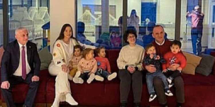 Metro Turizm’in firari sahibi Galip Öztürk’ün fotoğrafını çeken kişi Adalet Komisyonu Başkanı hâkim çıktı