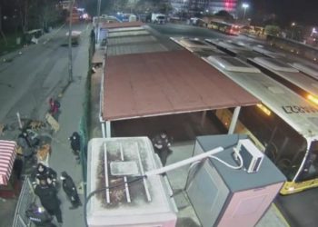 Metrobüs durağında bekçi şiddeti: Kimlik vermeyen avukatı 8 kişi dövdü