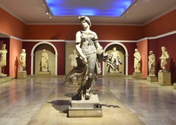 Müze giriş ücretleri yüzde 300 zamlandı, ziyaretler dibi gördü