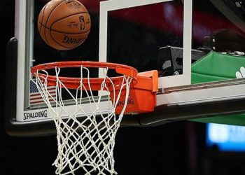 NBA lideri Phoenix Suns hız kesmiyor