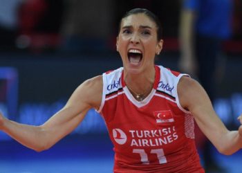 Naz Aydemir Akyol, milli takıma veda etti