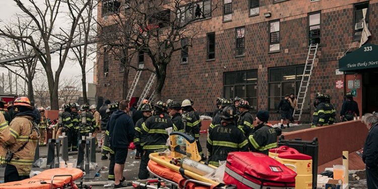 New York'ta bina yangını: 19 kişi hayatını kaybetti