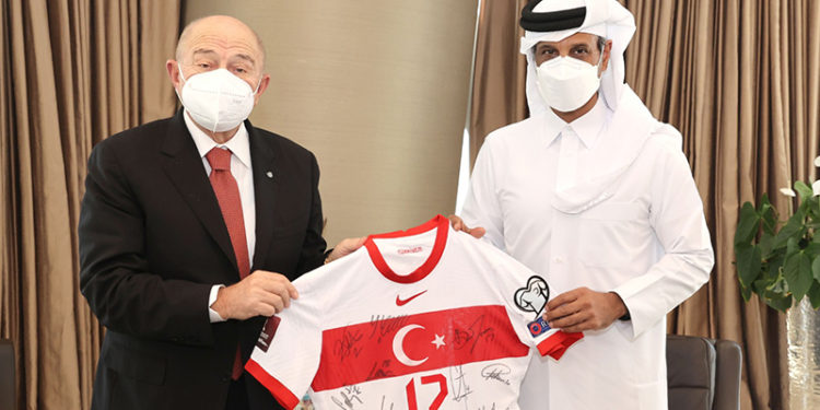 Nihat Özdemir'den, Katar Futbol Federasyonu Başkanı Al Thani'ye ziyaret
