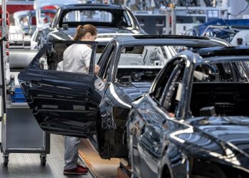 Nüfusun yüzde 34.8’i otomobil alacak güce sahip değil