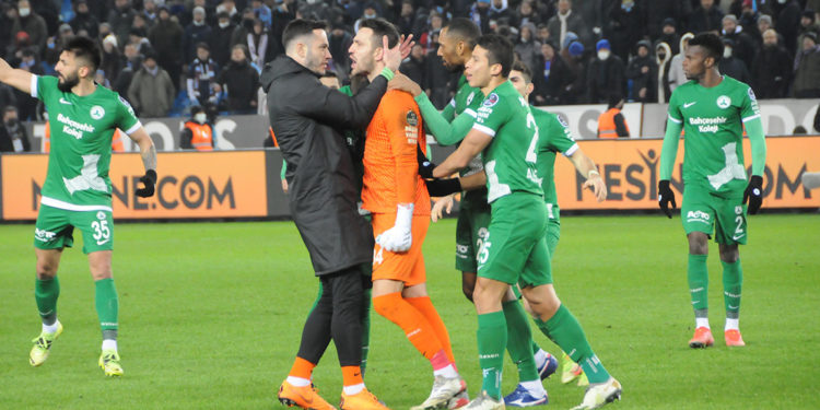 Okan Kocuk'tan penaltı kurtarışında en iyi yüzde