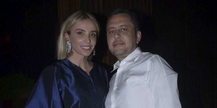 Ozan Çolakoğlu'ndan ‘dekolte sınırı’ yanıtı: Merci o mekana gelen insanlar