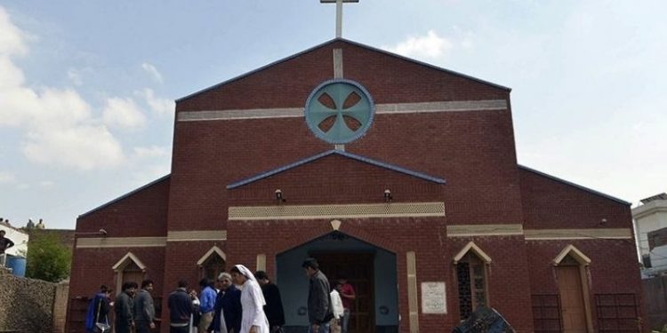 Pakistan'da kiliseden dönen rahiplere saldırı düzenlendi