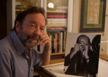 Paris’in ortasında düştüğü yerden 9 saat kaldırılmayan fotoğrafçı René Robert öldü