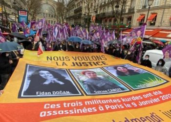 Paris’te kitlesel yürüyüş: Adalet yerini bulsun