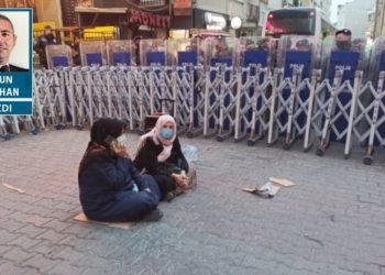 Parti binası silahla basılan HDP ama terörist de HDP, öyle mi?