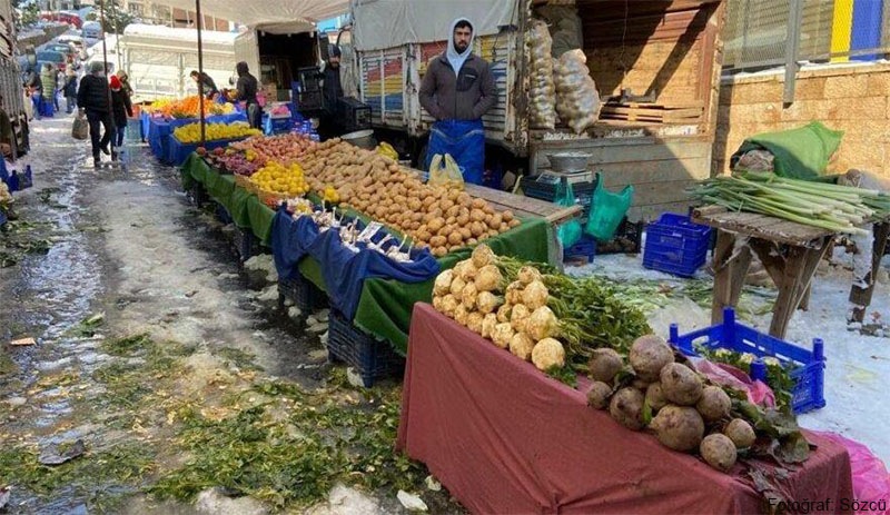 Pazardaki yurttaş tepkili: Bizi bitirdiler sıfıra vurduk