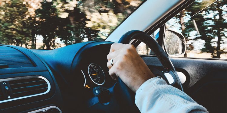 Polis olanlara inanamadı: 72 yıl ehliyetsiz araç kullanmış