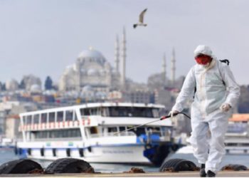 Prof. Dr. Ahmet Saltık: ‘Omicron’a günde 700 bin kişi yakalanacak’