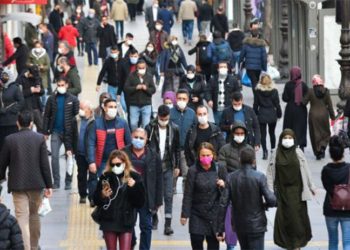 Prof. Dr. Saltık: Her gün 700 bin kişi Omicron varyantına yakalanacak