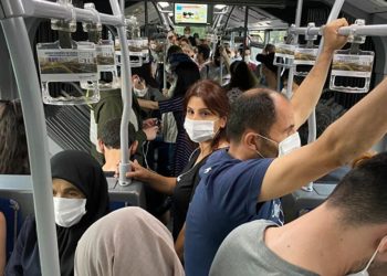 Prof. Dr. Şener'den "rehavet" uyarısı: Vaka sayıları sadece Omicron varyantı değil, Delta ve Delta Plus olgularında da bir artış var