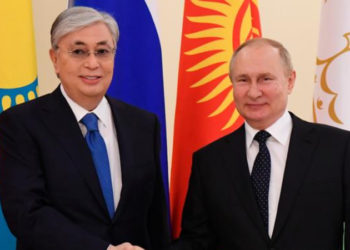 Putin ile Kazakistan lideri Tokayev telefonla görüştü