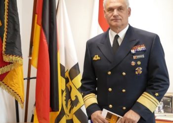 Putin’e ilişkin açıklamaları tepki çeken Alman Deniz Kuvvetleri komutanı istifa etti