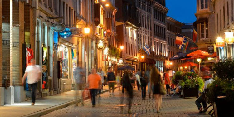 Quebec aşısızlardan vergi alacak