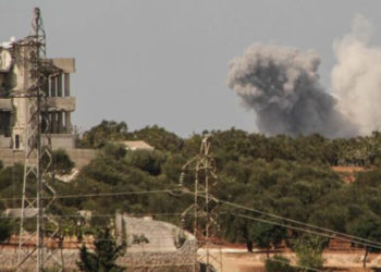 Rus uçakları İdlib'i bombaladı