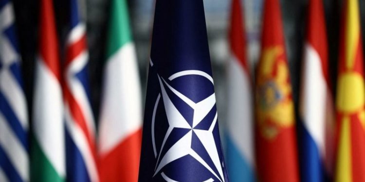 Rusya-NATO konseyi iki sene sonra ilk kez toplandı