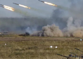 Rusya, "askeri tatbikat" için Ukrayna'nın kuzeyindeki Belarus'a asker taşımaya başladı