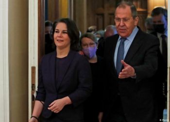 Rusya ve Almanya Dışişleri Bakanları Moskova'da bir araya geldi