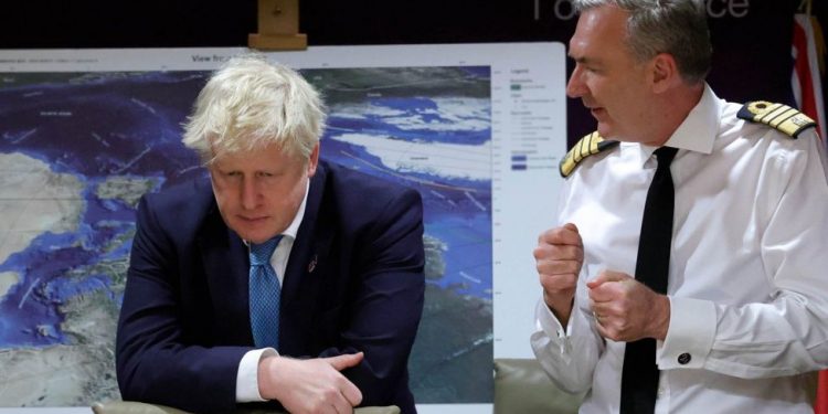 Rusya'yla gerilim karşısında Britanya, Doğu Avrupa'daki askerlerini iki katına çıkarmayı düşünüyor