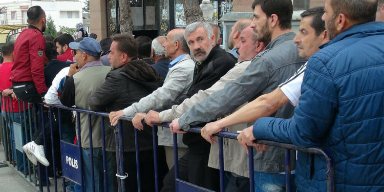 Sabah yazarından tehdit: Patronların biti kanlandı, hükümetin bir aksiyonu olacaktır