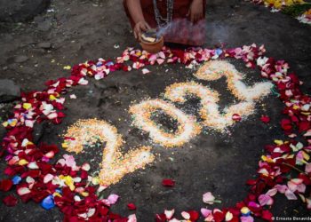 Samoa, Tonga ve Kiribati 2022'ye girdi