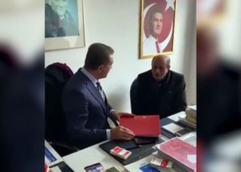 Sarıgül, il ve ilçe başkanlarını azarlamaya devam ediyor