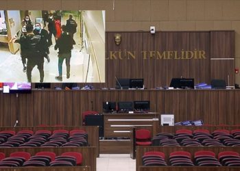 Sağlıkçılara ‘kanınızı akıtacağım’ diyen saldırgana 53 yıla kadar hapis talebi