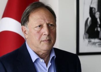 Servet Sazak MHP’den istifa etti, partiye ağır eleştiriler yöneltti