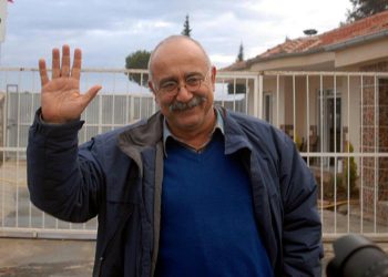 Sevan Nişanyan’a Yunanistan’dan ayrılması için 15 gün süre