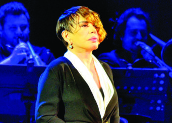 Sezen Aksu: Konu ben değilim, konu memleket; beni öldüremezsin, dilimi ezemezsin!