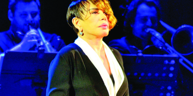 Sezen Aksu: Konu ben değilim, konu memleket; beni öldüremezsin, dilimi ezemezsin!